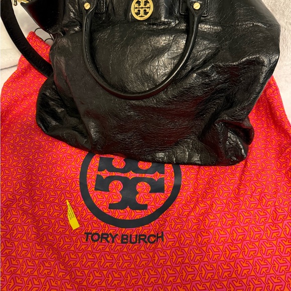 Tory Burch Handbags - Tory Burch Black Leather Tote